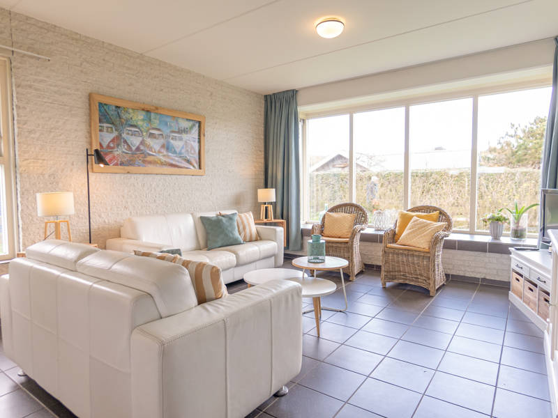 Overziocht woonkamer  vakantiehuis Op t Landtweg 16